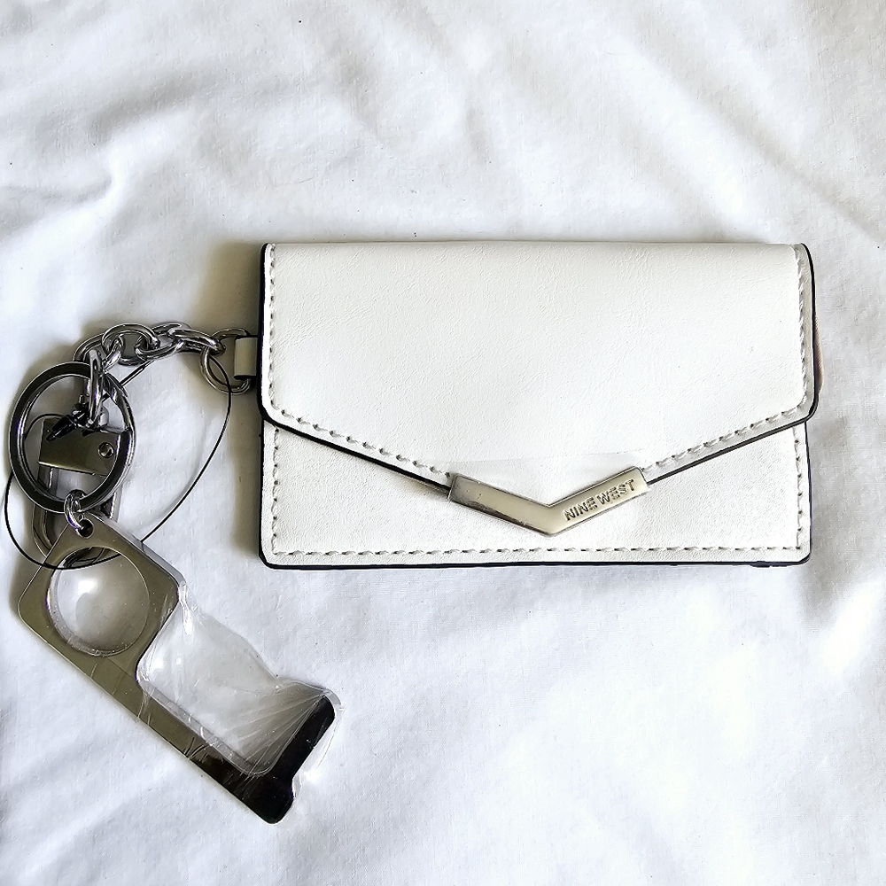 Nine West White Wallet with Keychain